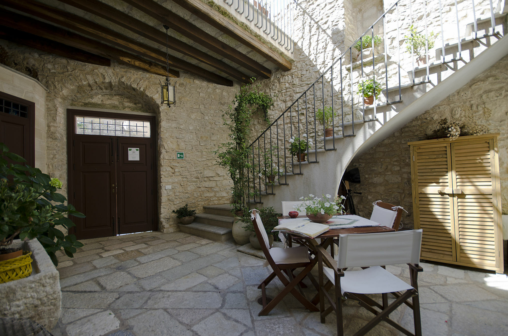 Residence Erice Pietre Antiche Exterior foto